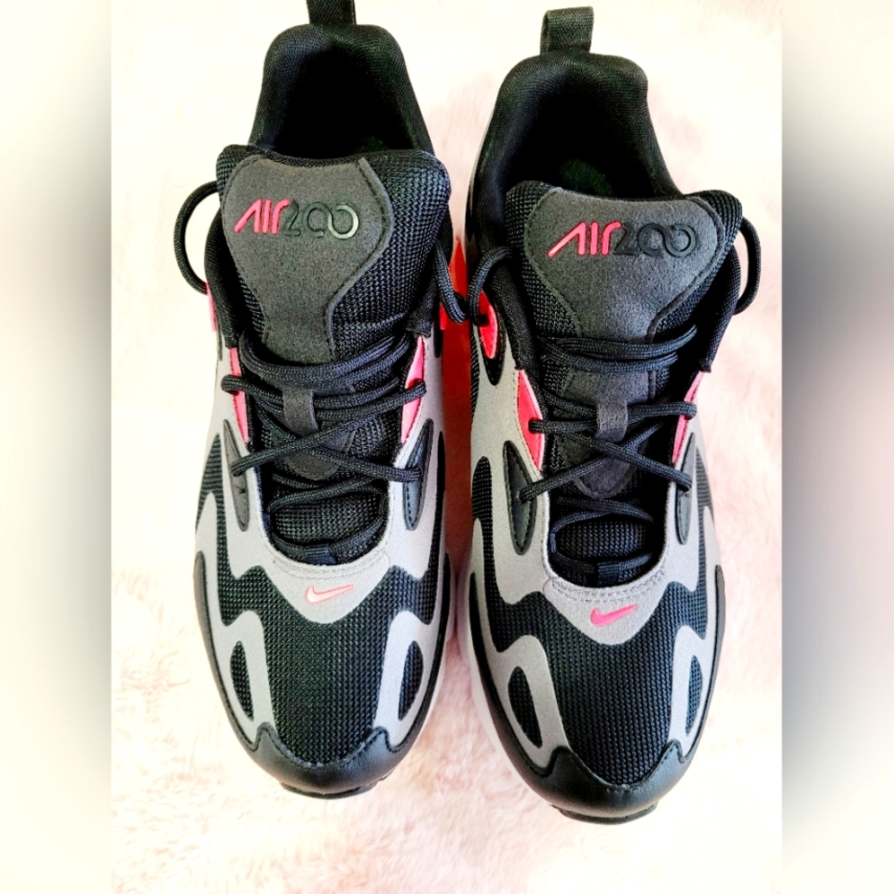 Nike Air Max 200
